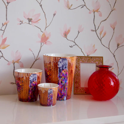 Luna Oro Scented Candle – Delicate floral fragrance | Hallburg.ae